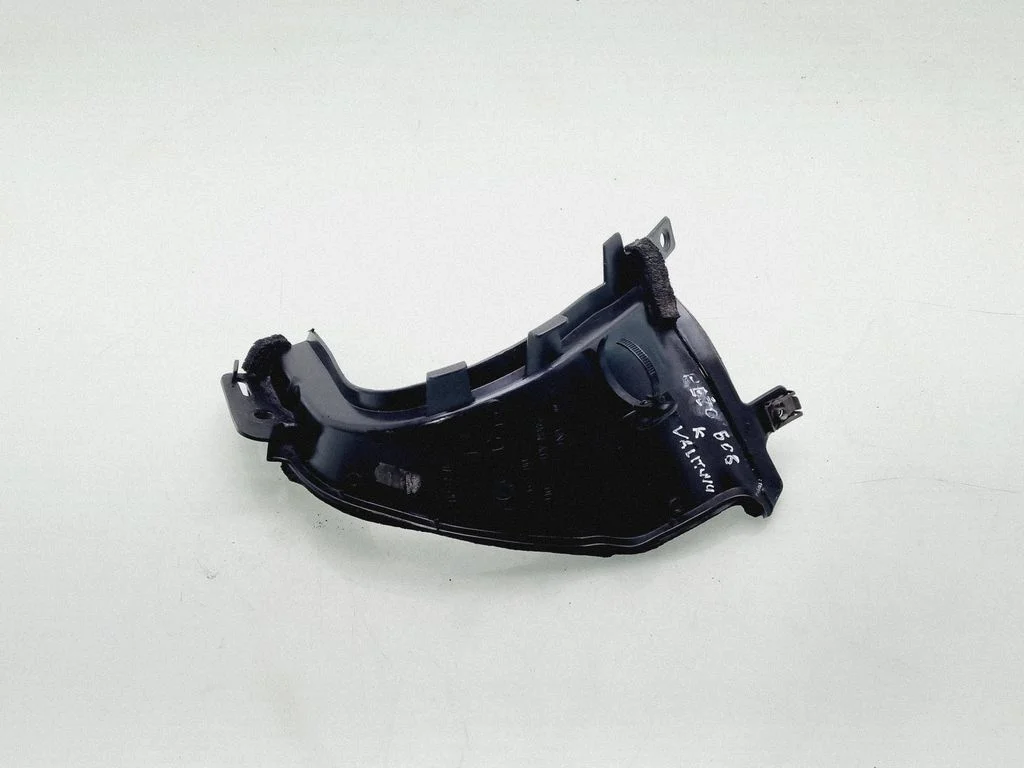 Wiper trim 9675767780