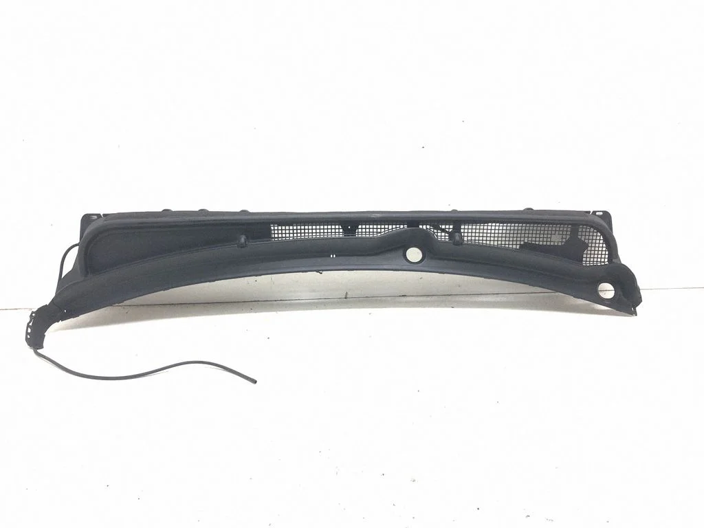 Wiper trim 91411AJ000