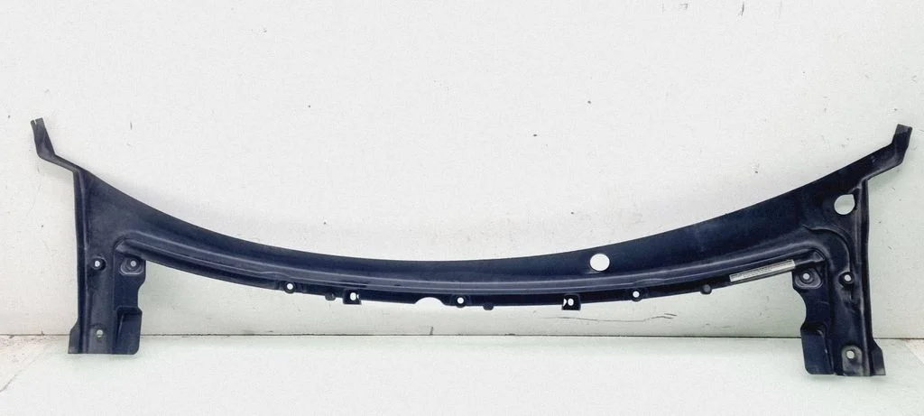 Wiper trim 106050900B
