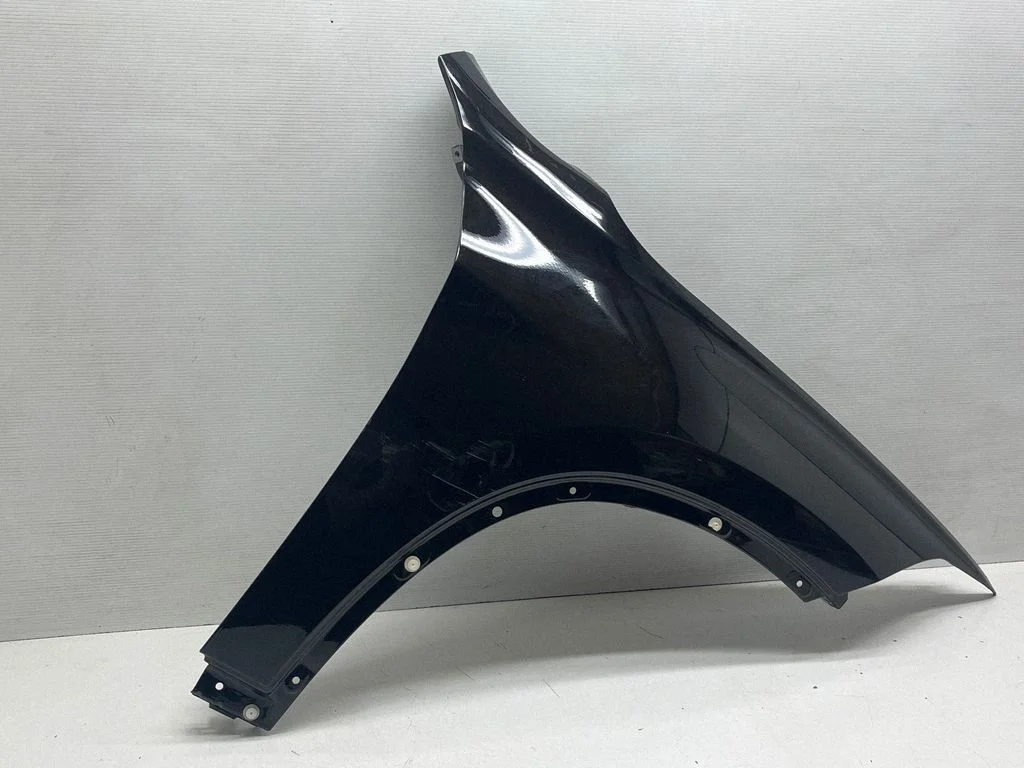 Fender – front right