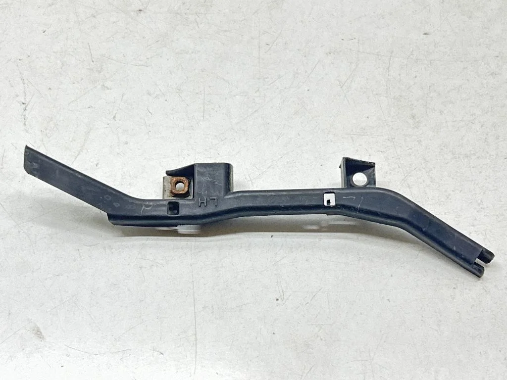 Engine bonnet/hood lock trim molding 5362960090