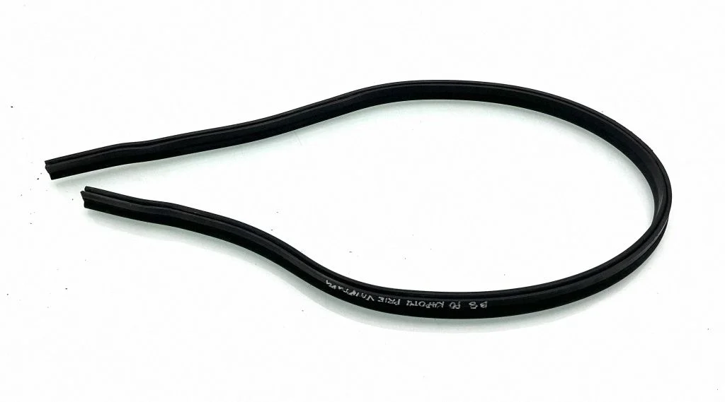 Engine compartment rubber 3G0823723