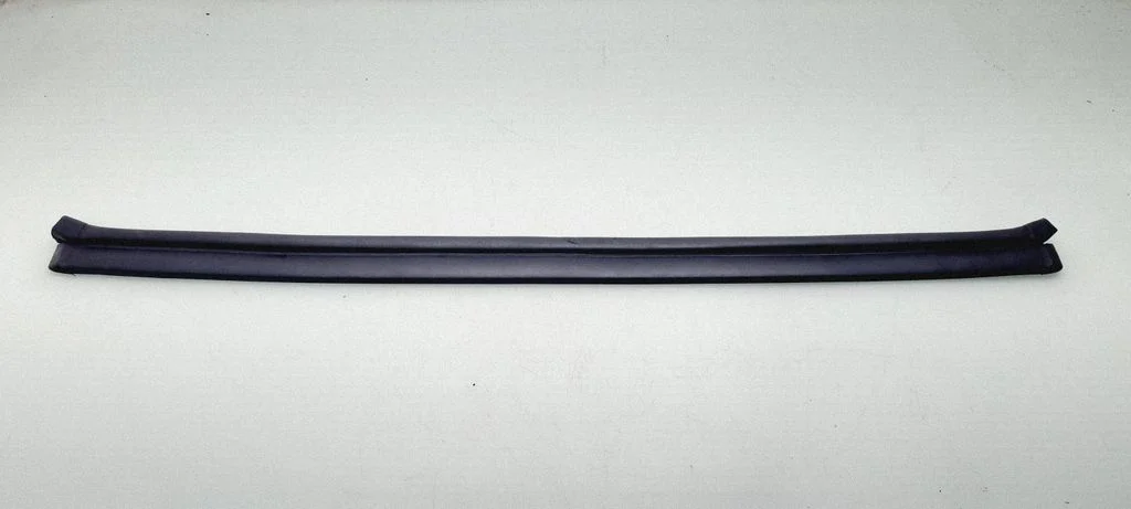 Engine compartment rubber – front