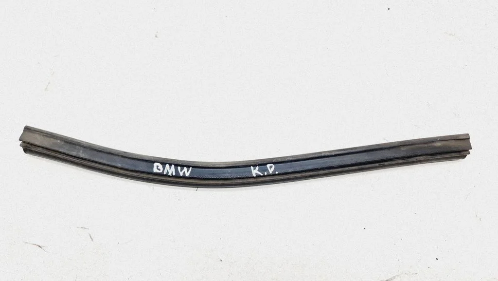 Engine compartment rubber – front left