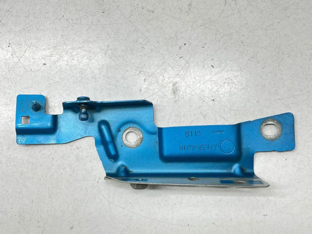 Fender mounting bracket – Renault Captur (2013-2020)
