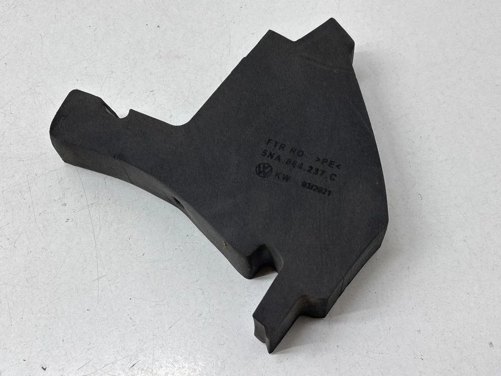 Fender foam support/seal 5NA864237