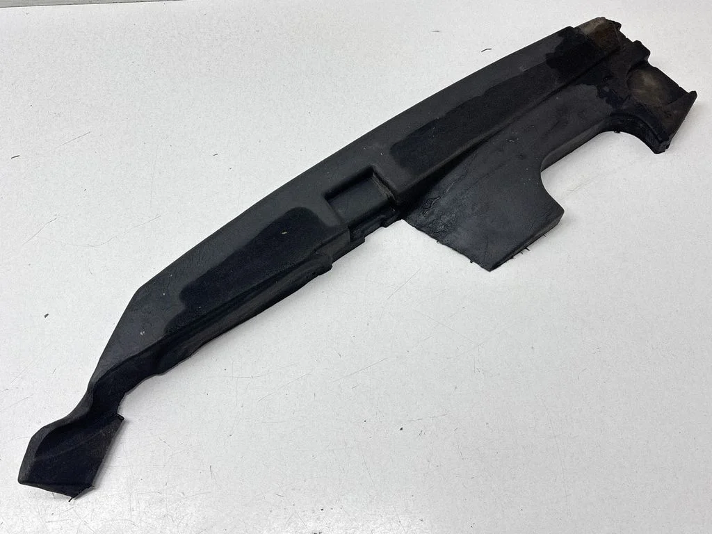 Fender foam support/seal 561864236C