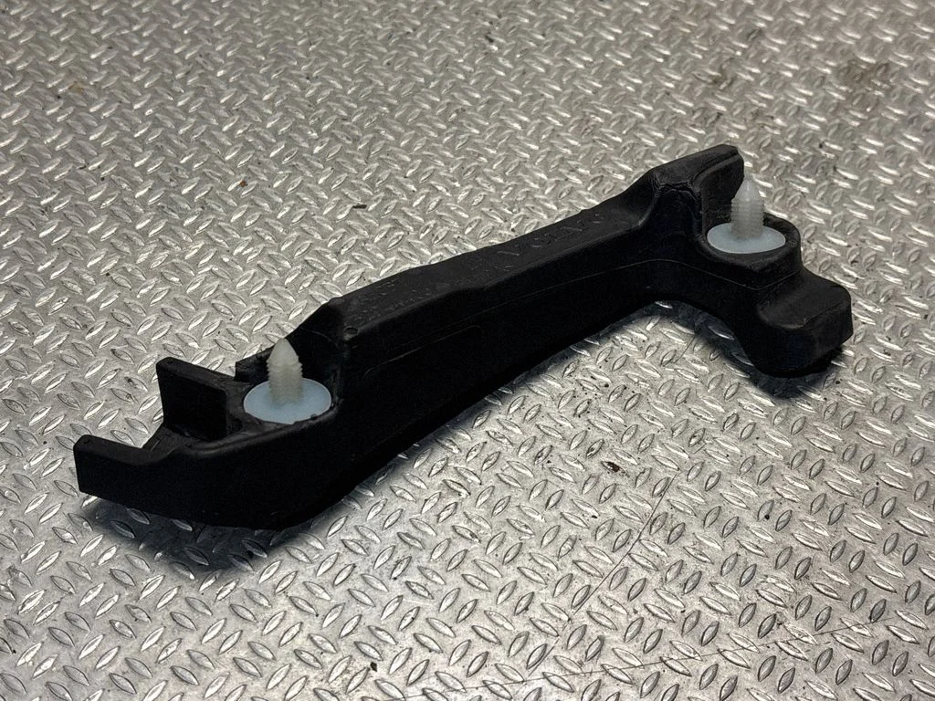 Fender foam support/seal 32244406