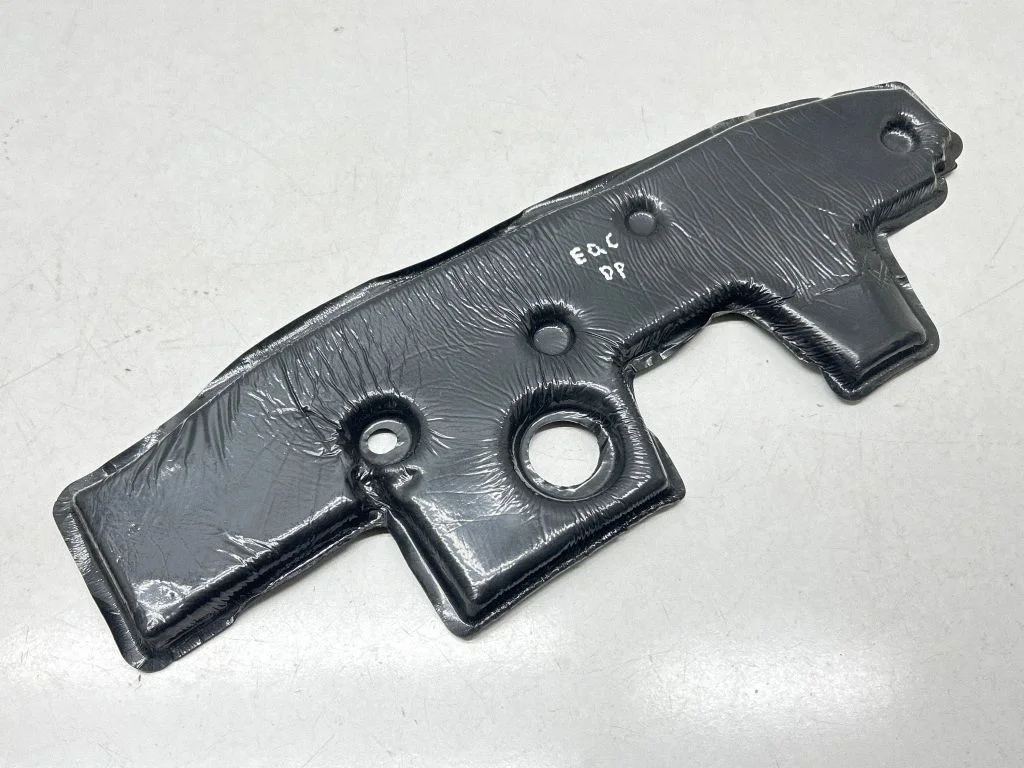 Fender foam support/seal – Mercedes-Benz EQC (2019-)