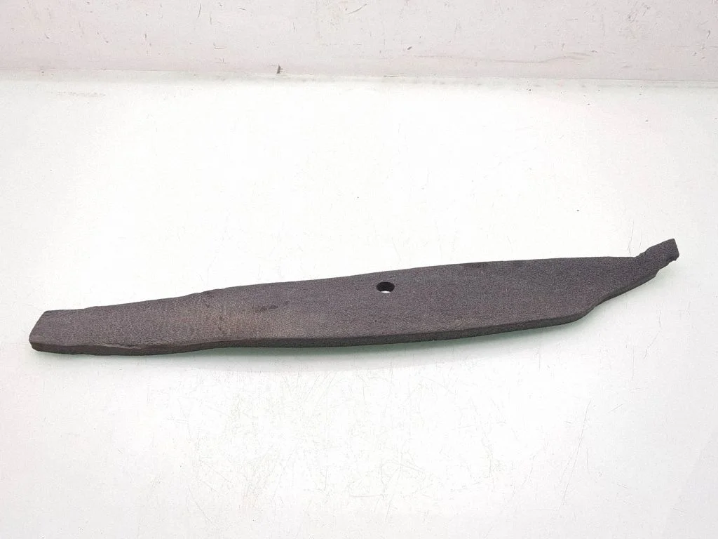 Fender foam support/seal – front left