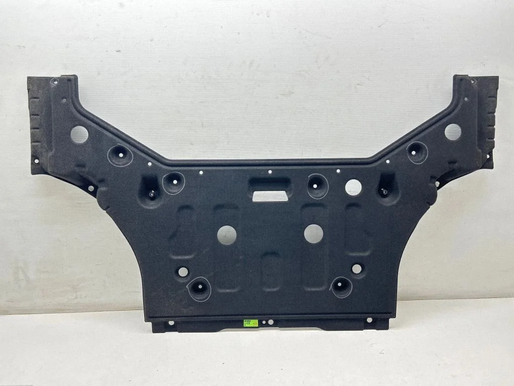 Engine splash shield/under tray 84291GI000