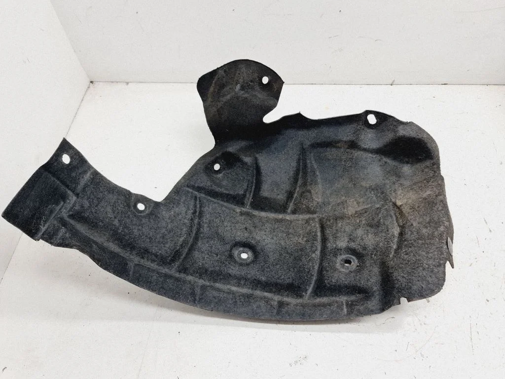 Front wheel arch liner splash guards – rear right