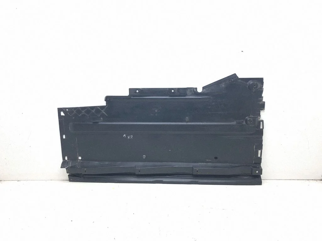 Keskmine põhjakaitse 8T8825207