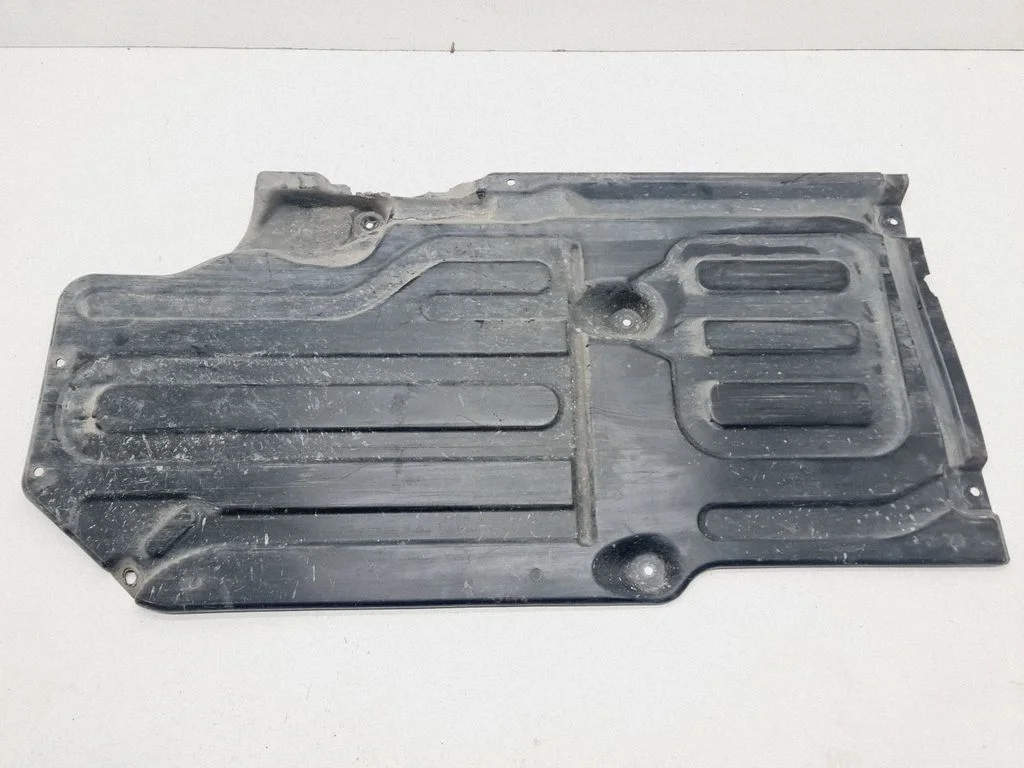 Center/middle under tray cover A2116192238