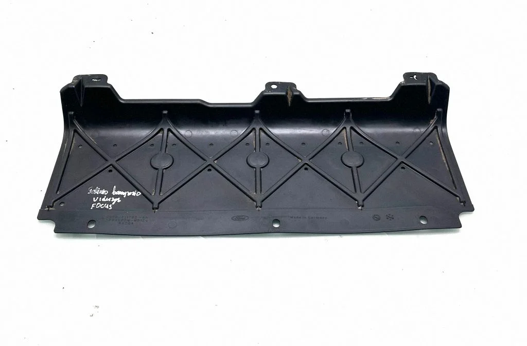 Front bumper skid plate/under tray – Ford Focus (2018-)