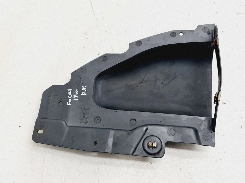 Front bumper skid plate/under tray – Ford Focus (2018-)