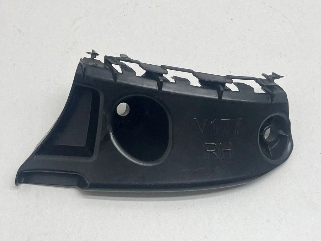 Tagumise kaitseraua kinnitusklamber – Mercedes-Benz A-klass W177 AMG (2018-)