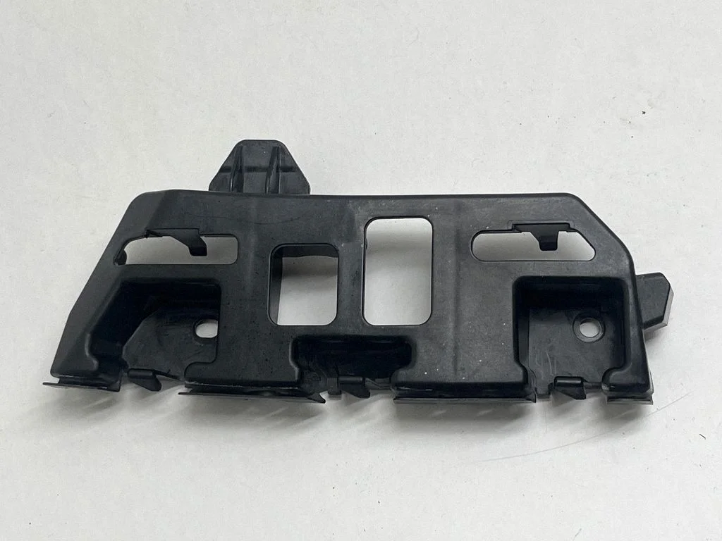 Aizmugurējā bufera turētājs 7P5807484B