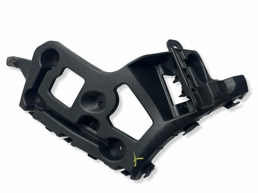 Tagumise kaitseraua kinnitusklamber 852220257R – Renault Captur (2013-2020)