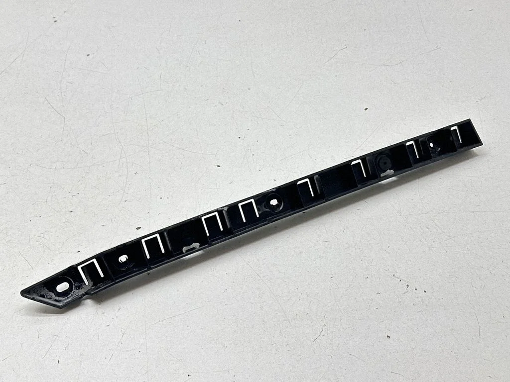 Rear bumper mounting bracket 68229237AC