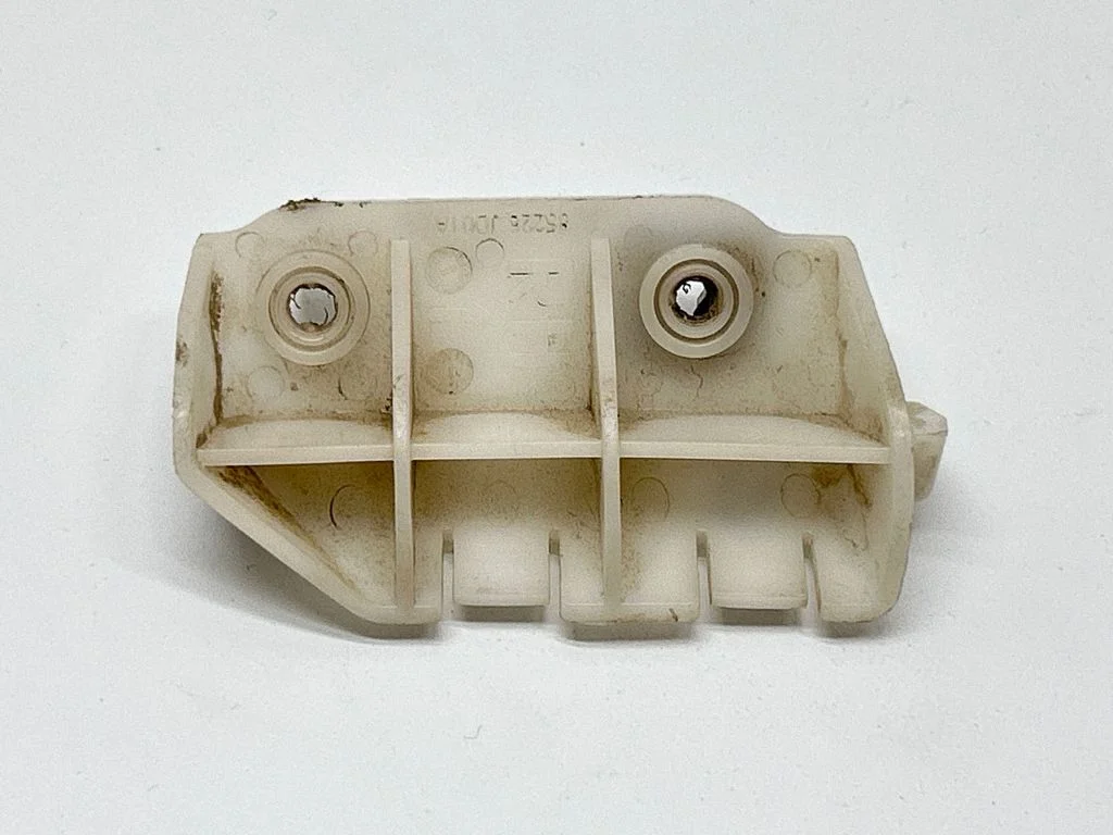 Aizmugurējā bufera turētājs 85226JD01A