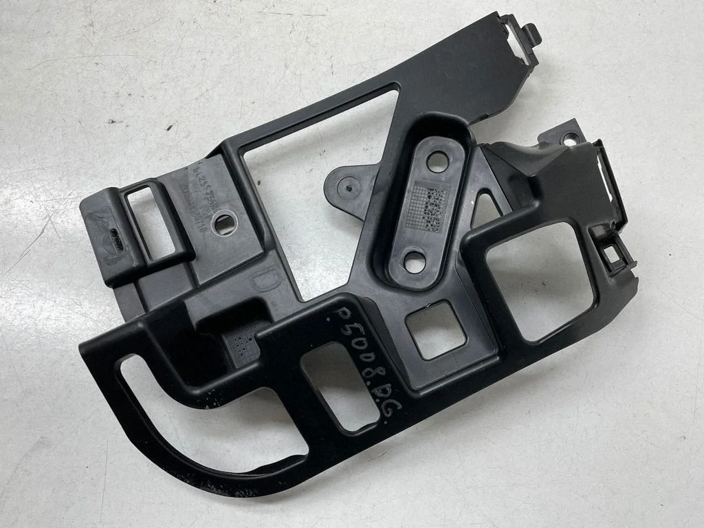 Rear bumper mounting bracket 9829975480