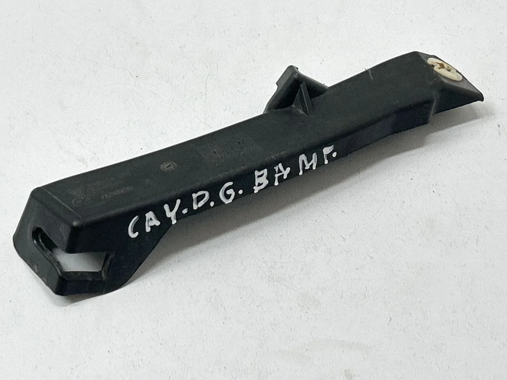 Aizmugurējā bufera turētājs 7P5807046
