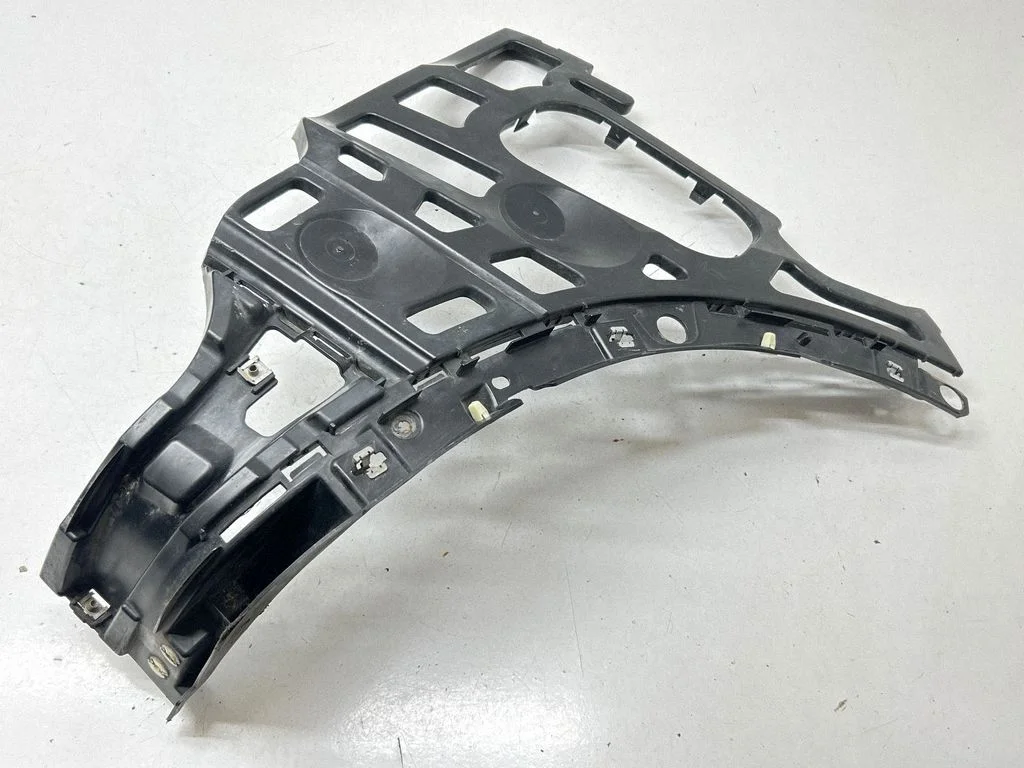 Aizmugurējā bufera turētājs 7P5807378A