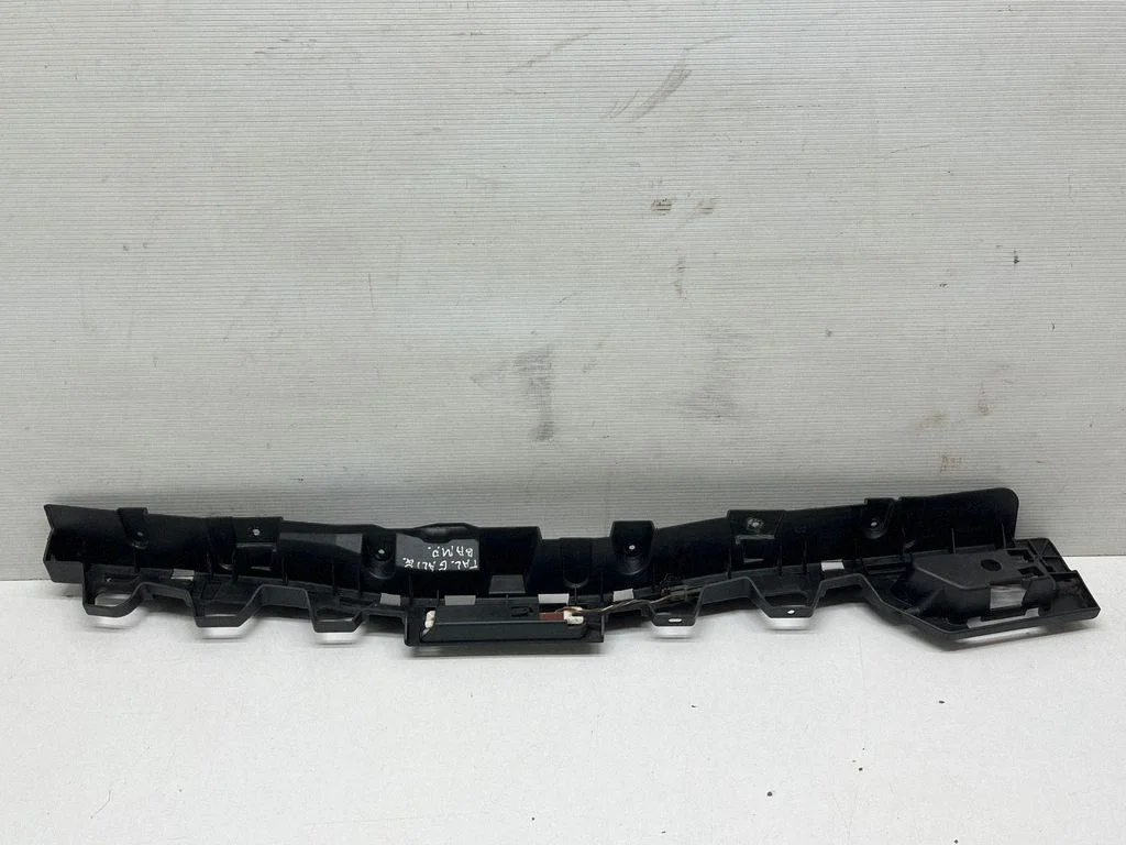 Rear bumper mounting bracket 850425186R