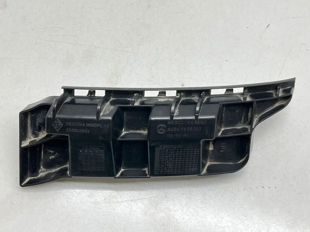 Rear bumper mounting bracket A2048800203