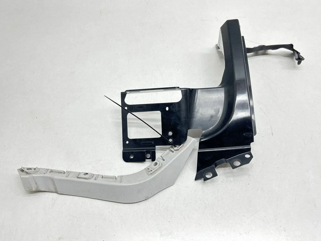 Aizmugurējā bufera turētājs BJ3217E800A