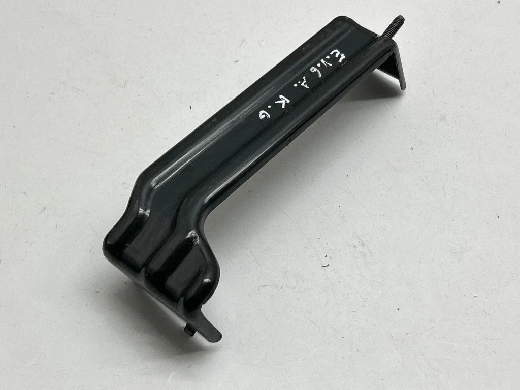 Rear bumper mounting bracket 866W2CV000