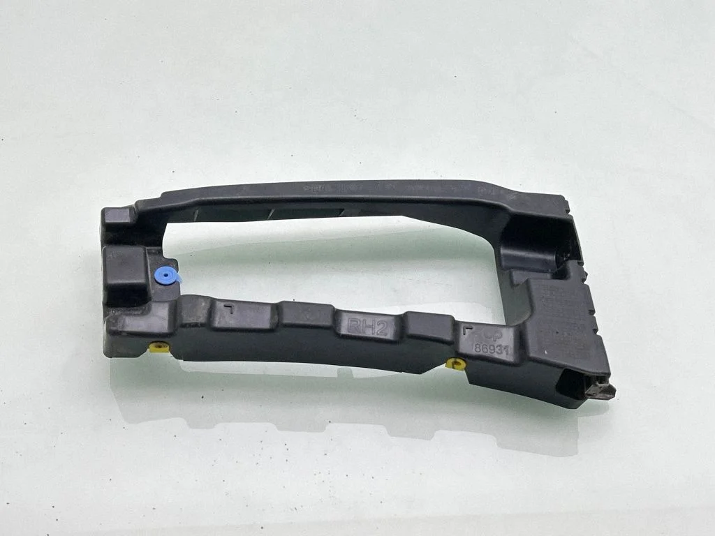 Rear bumper mounting bracket 9816808680