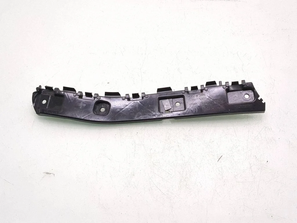 Rear bumper mounting bracket GV4417E851A