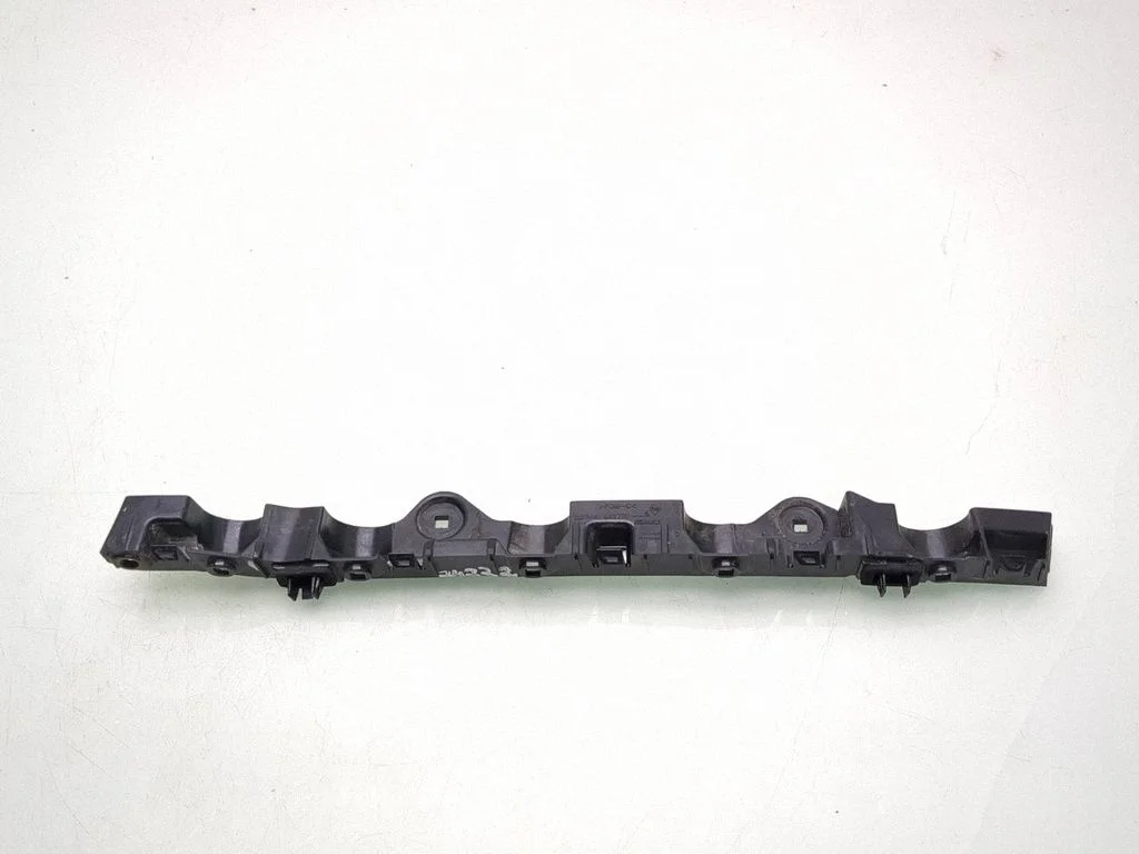 Rear bumper mounting bracket 850446427R