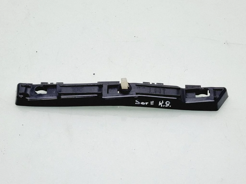 Rear bumper mounting bracket 866632P000