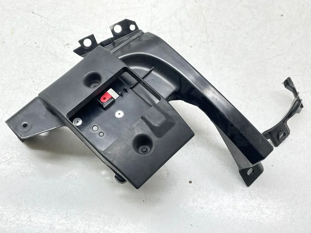 Rear bumper mounting bracket EJ3217A151AE