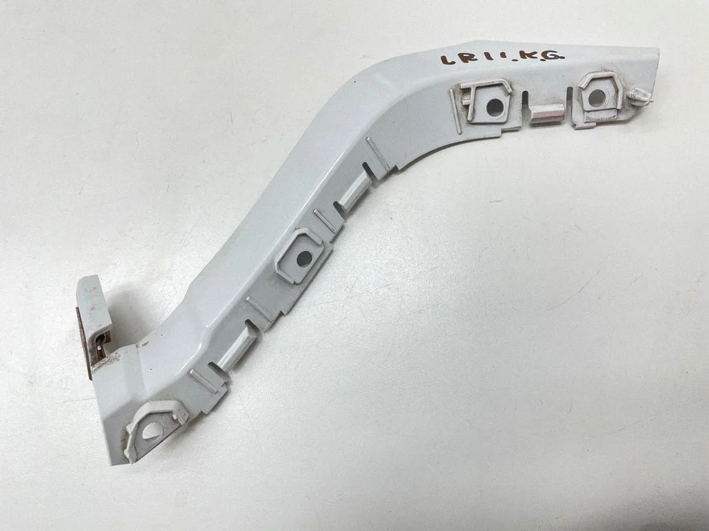 Rear bumper mounting bracket BJ3217A882AC