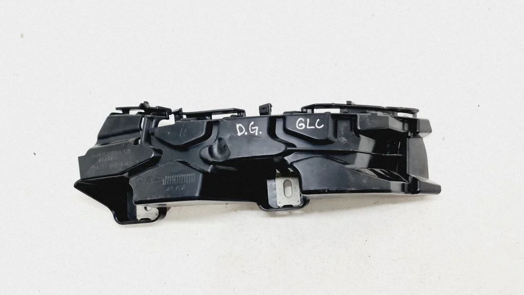 Rear bumper mounting bracket A2538801203