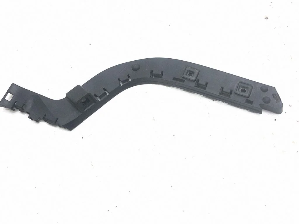 Rear bumper mounting bracket 31265599