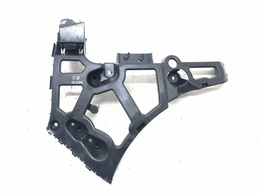 Rear bumper mounting bracket 850450006R
