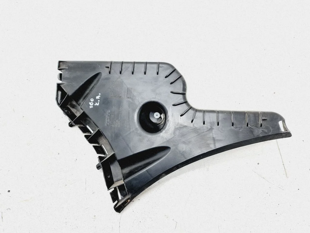 Tagumise kaitseraua kinnitusklamber – Volvo S60 (2011-2013)