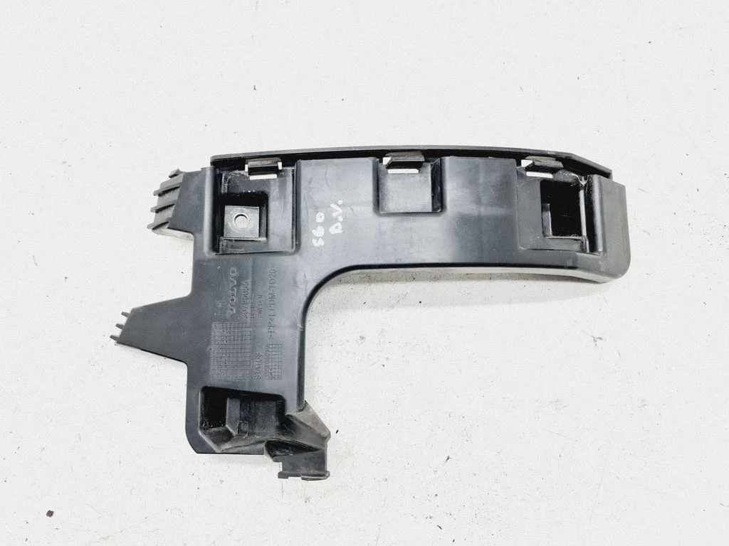 Tagumise kaitseraua kinnitusklamber – Volvo S60 (2011-2013)