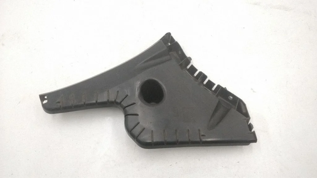 Rear bumper mounting bracket 30796627