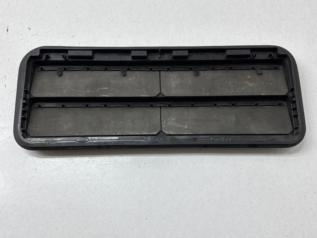 Ventilācijas režģis – Ford Explorer VI (2019-)