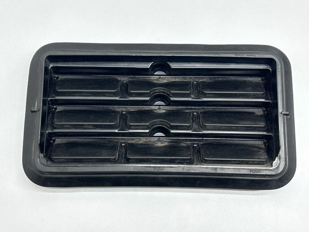 Ventilatsioonirest – Chrysler Pacifica (2017-)