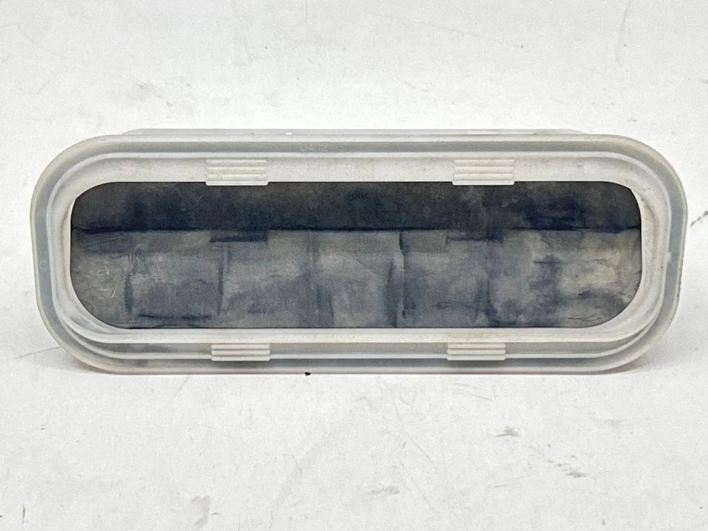 Quarter panel pressure vent 6294030150