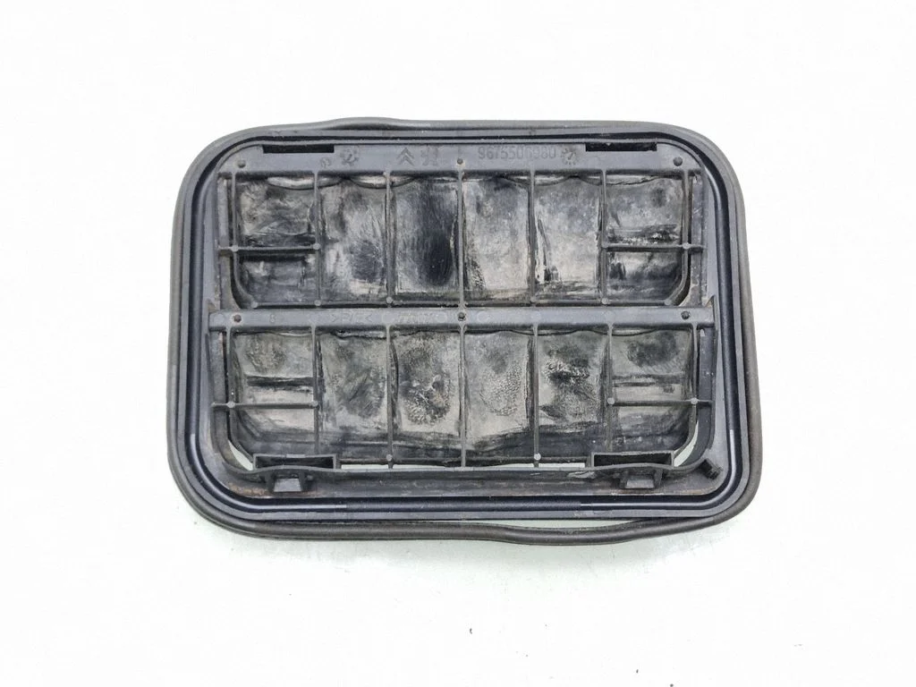 Ventilatsioonirest 9675506980