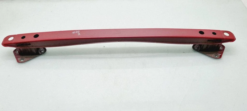 Aizmugurējā bufera šķērssija 521870H020