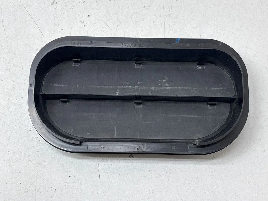 Ventilatsioonirest 6R0819465C